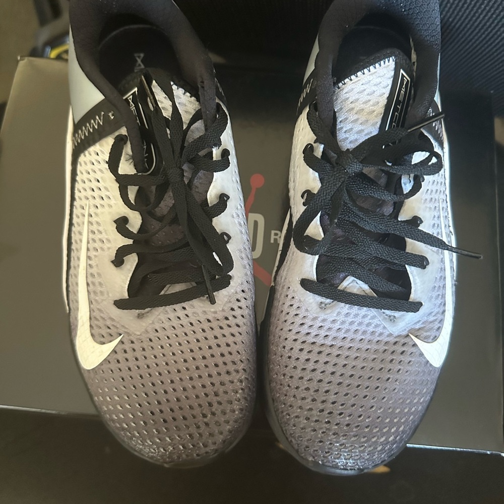 Nike womans Shoes - Black and White